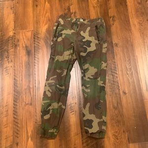 Boys pants size medium
